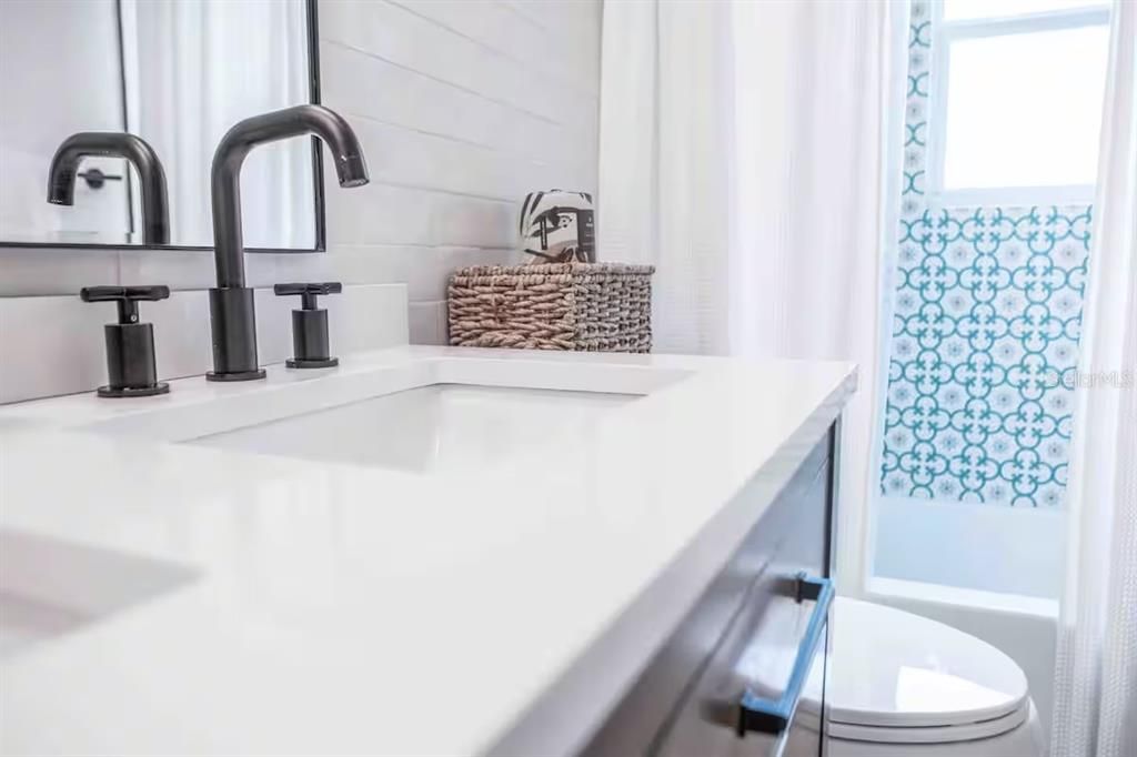 For Rent: $3,600 (3 beds, 2 baths, 1347 Square Feet)