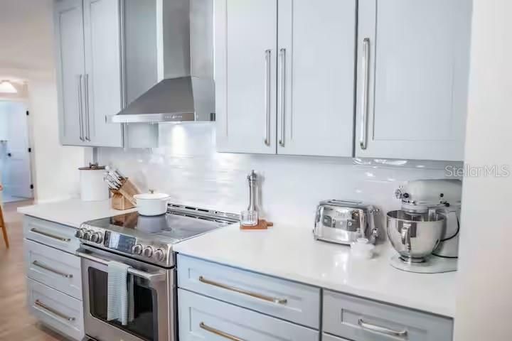 For Rent: $3,600 (3 beds, 2 baths, 1347 Square Feet)