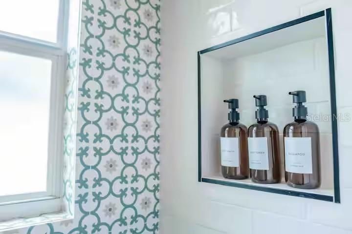 For Rent: $3,600 (3 beds, 2 baths, 1347 Square Feet)