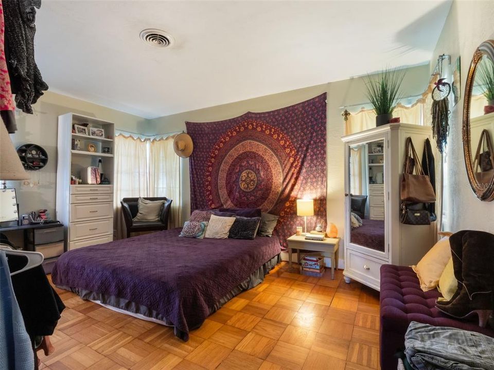 Active With Contract: $995,000 (2 beds, 3 baths, 1512 Square Feet)