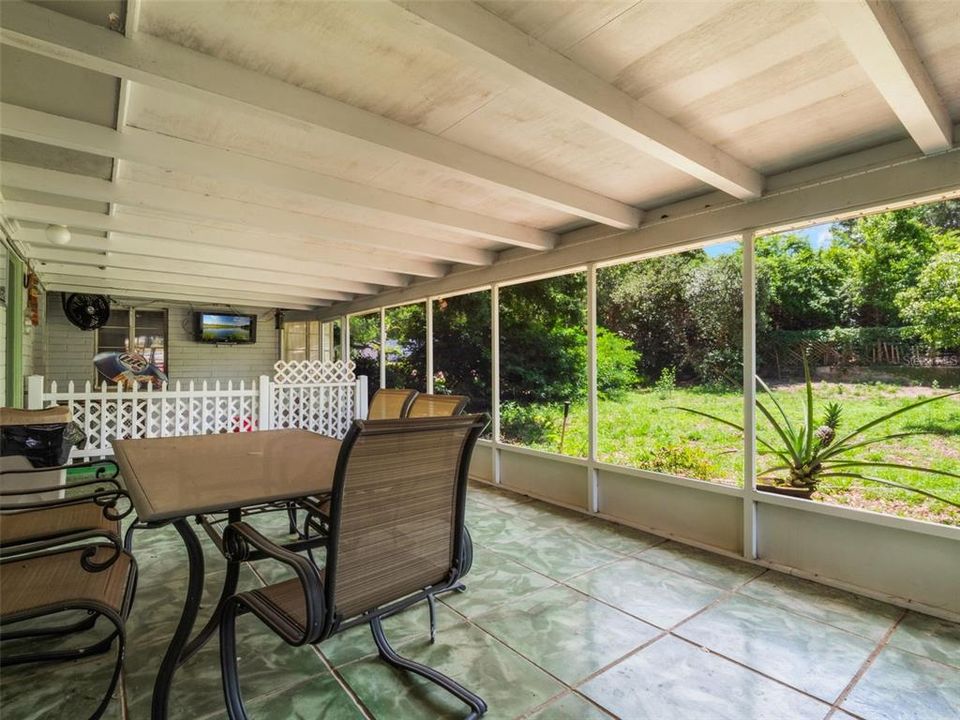 Active With Contract: $995,000 (2 beds, 3 baths, 1512 Square Feet)