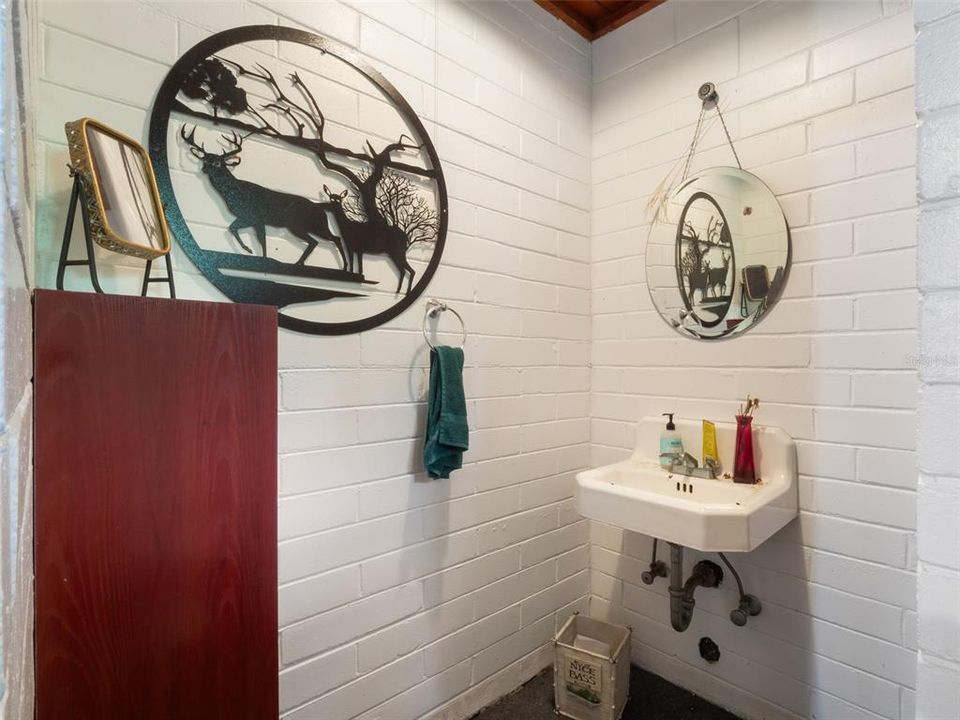 Active With Contract: $995,000 (2 beds, 3 baths, 1512 Square Feet)