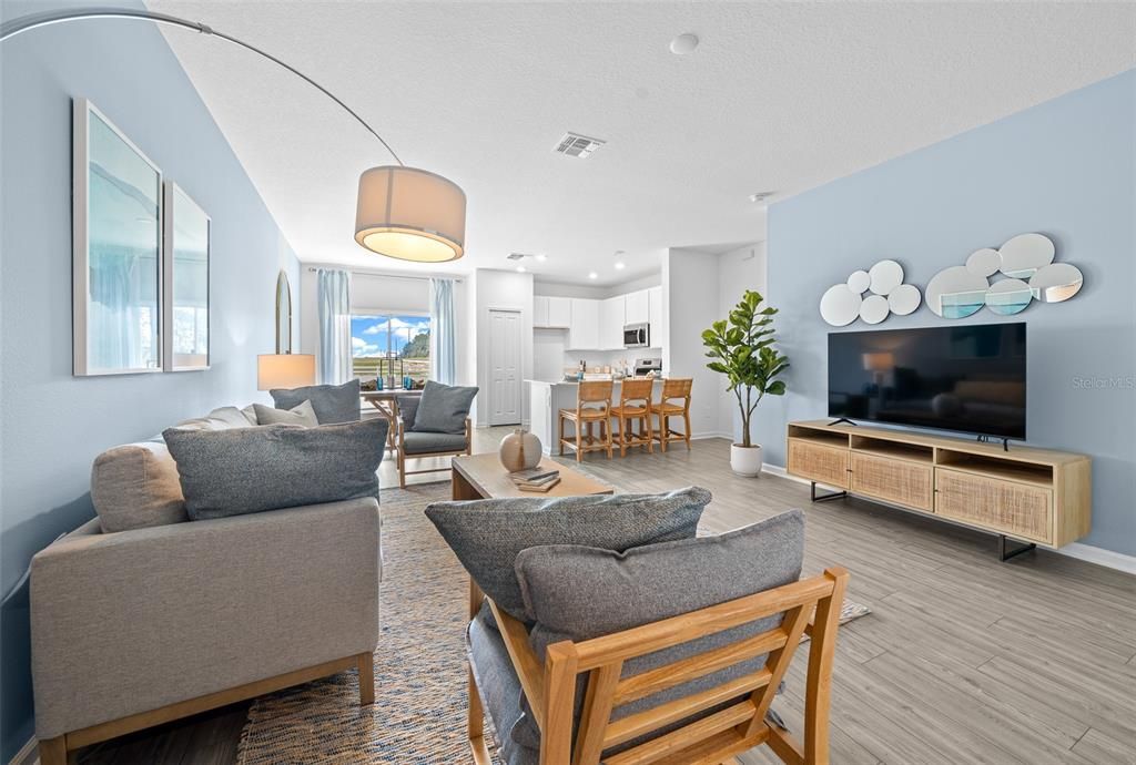 Recently Rented: $1,850 (3 beds, 2 baths, 1707 Square Feet)