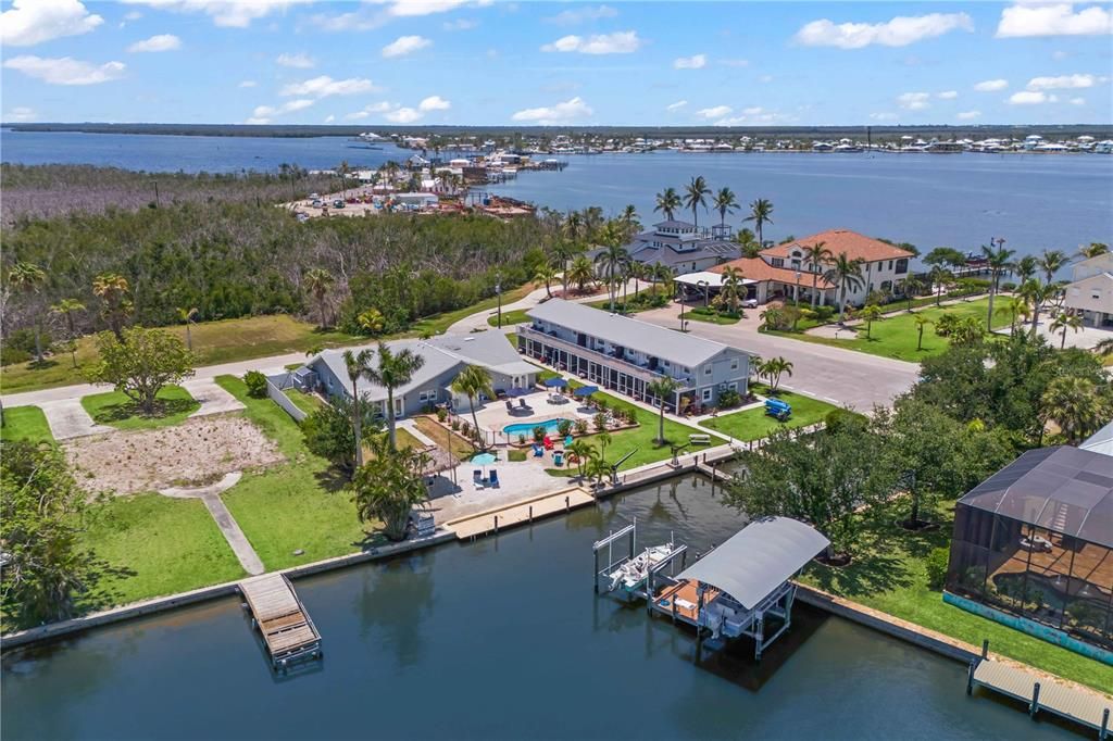 На продажу: $3,450,000 (0 спален, 0 ванн, 7400 Квадратных фут)