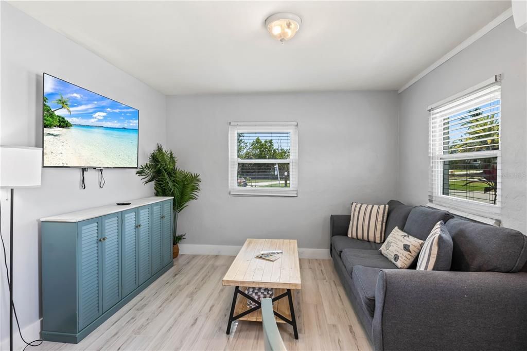 На продажу: $3,450,000 (0 спален, 0 ванн, 7400 Квадратных фут)