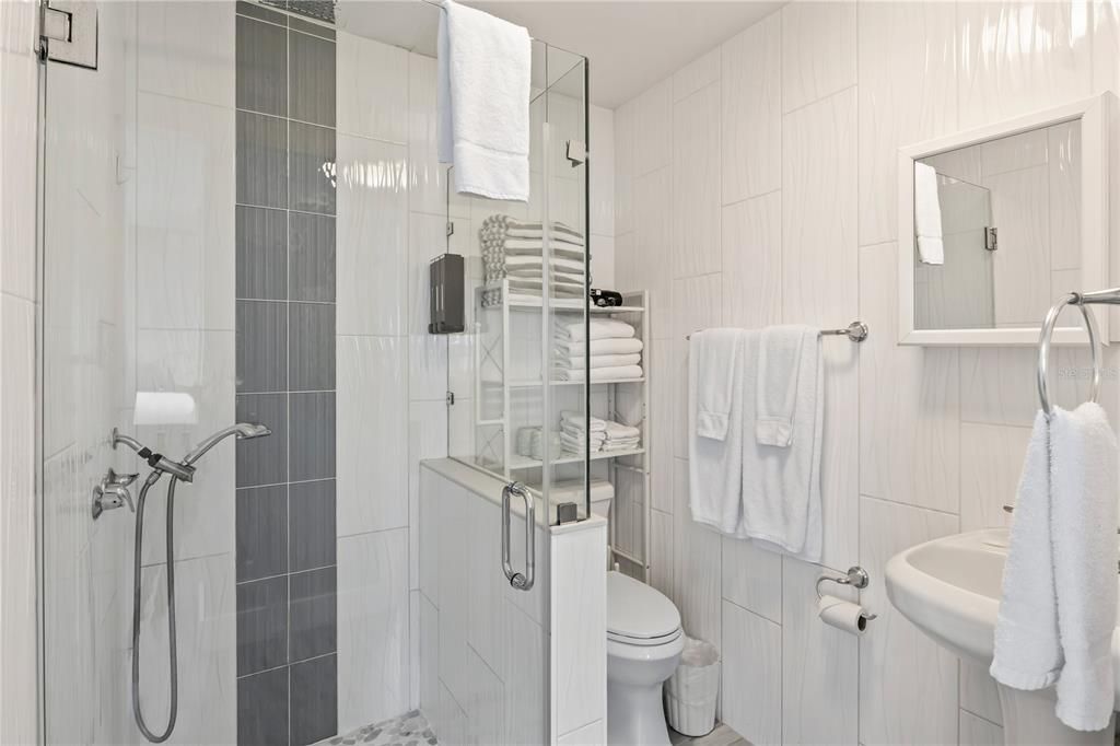 На продажу: $3,450,000 (0 спален, 0 ванн, 7400 Квадратных фут)