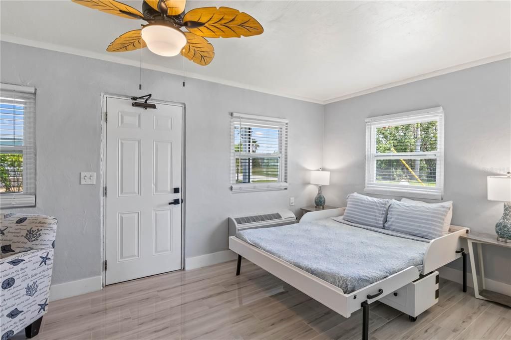 На продажу: $3,450,000 (0 спален, 0 ванн, 7400 Квадратных фут)