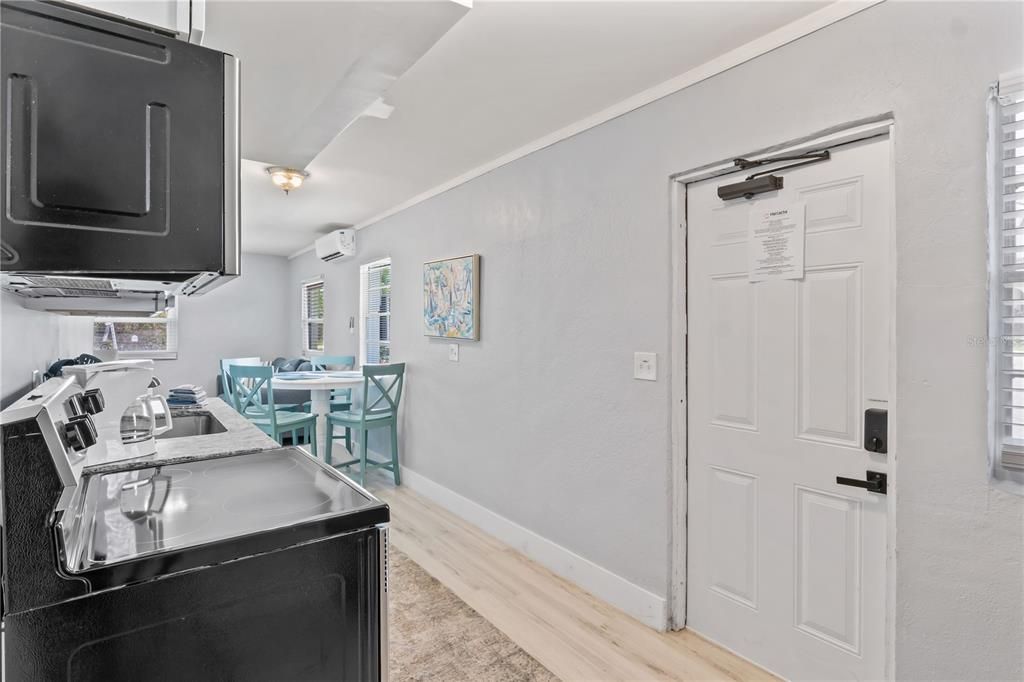 На продажу: $3,450,000 (0 спален, 0 ванн, 7400 Квадратных фут)