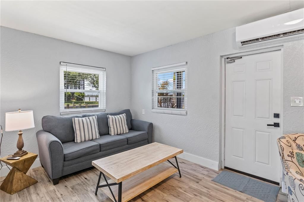 На продажу: $3,450,000 (0 спален, 0 ванн, 7400 Квадратных фут)