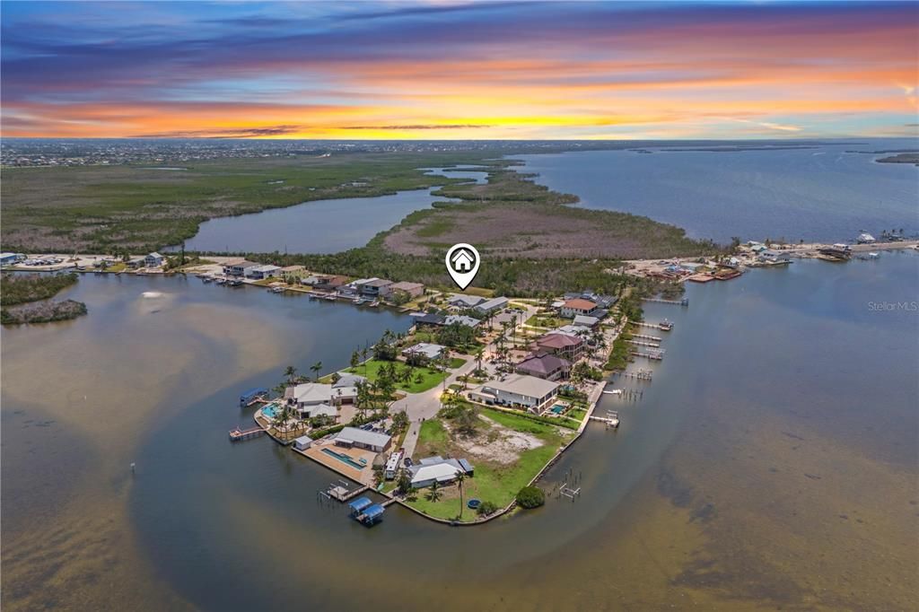 На продажу: $3,450,000 (0 спален, 0 ванн, 7400 Квадратных фут)