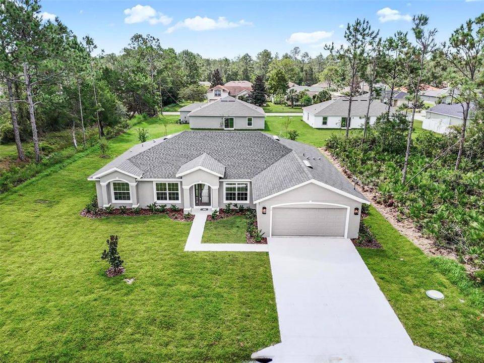 合同活跃: $419,900 (3 贝兹, 2 浴室, 2208 平方英尺)