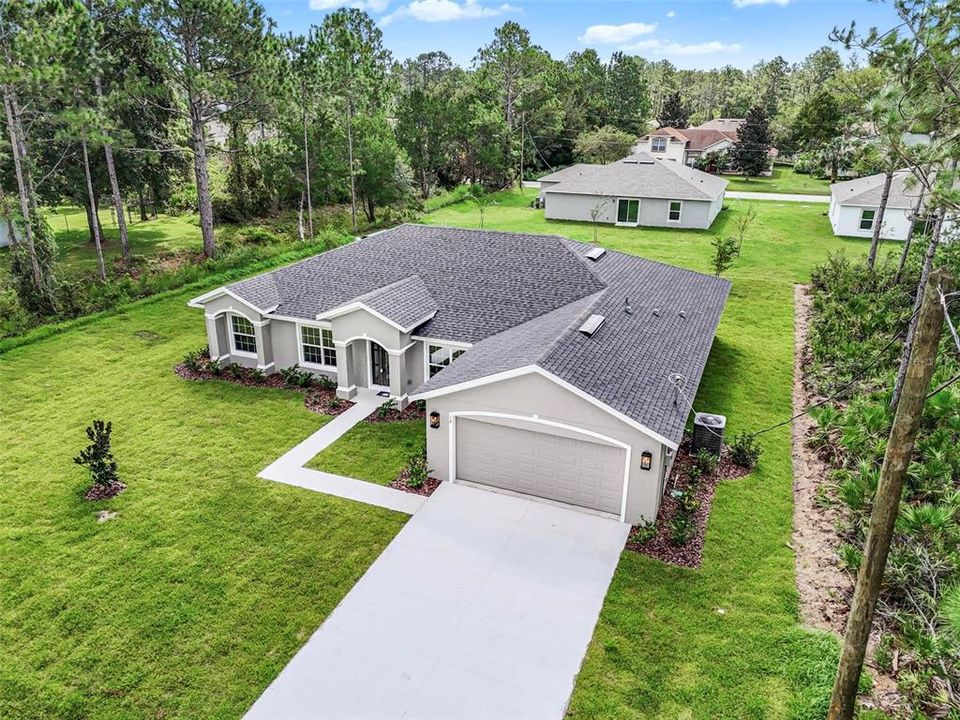 合同活跃: $419,900 (3 贝兹, 2 浴室, 2208 平方英尺)