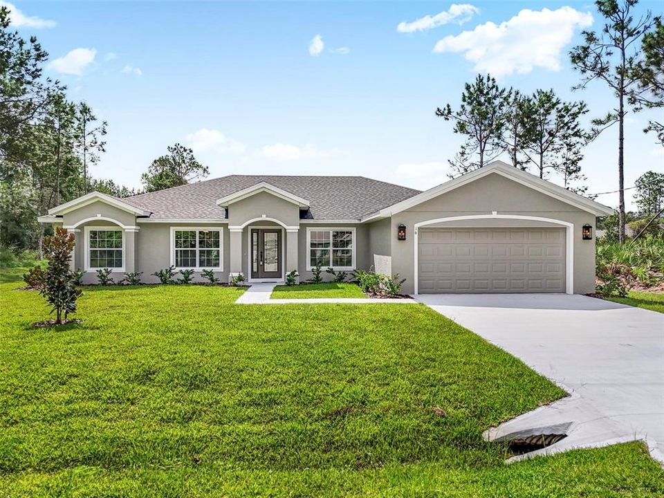 合同活跃: $419,900 (3 贝兹, 2 浴室, 2208 平方英尺)