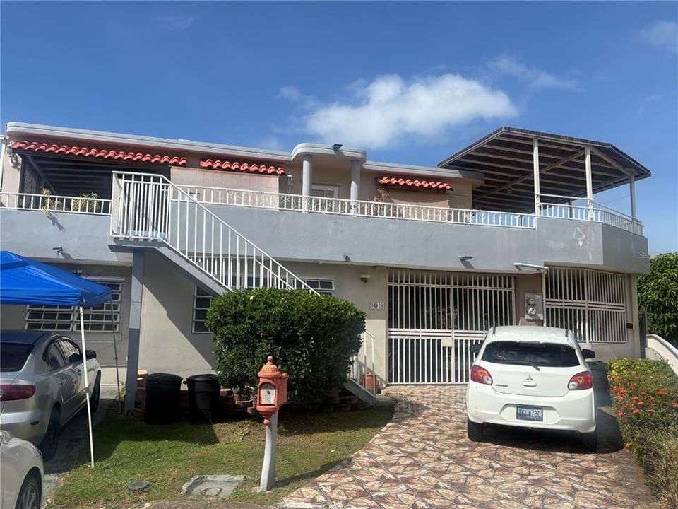En Venta: $143,900 (3 camas, 2 baños, 932 Pies cuadrados)