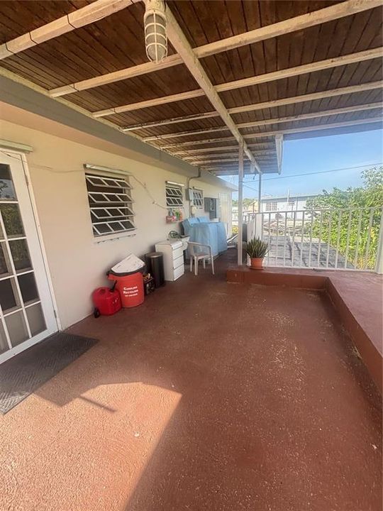 En Venta: $143,900 (3 camas, 2 baños, 932 Pies cuadrados)