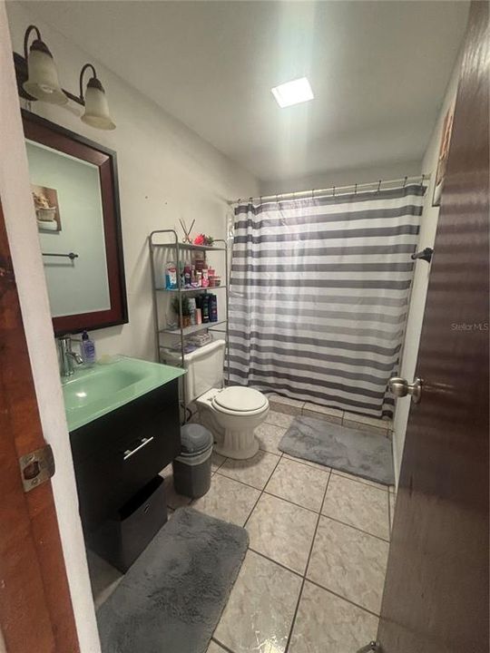 En Venta: $143,900 (3 camas, 2 baños, 932 Pies cuadrados)