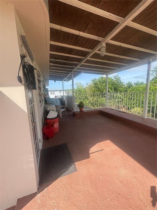 En Venta: $143,900 (3 camas, 2 baños, 932 Pies cuadrados)