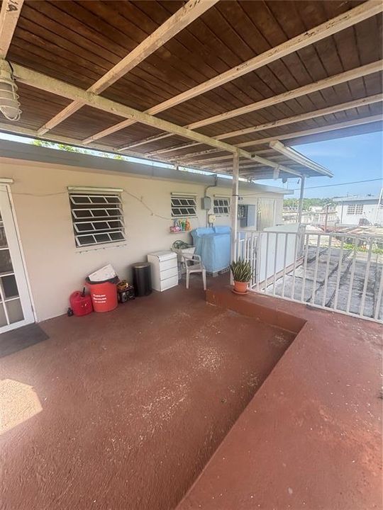 En Venta: $143,900 (3 camas, 2 baños, 932 Pies cuadrados)