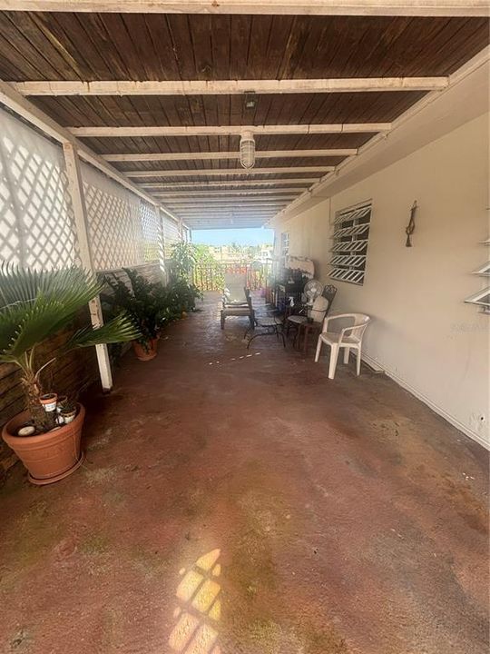 En Venta: $143,900 (3 camas, 2 baños, 932 Pies cuadrados)