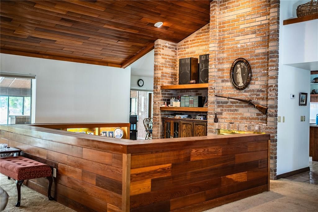 For Sale: $1,148,000 (5 beds, 2 baths, 4232 Square Feet)