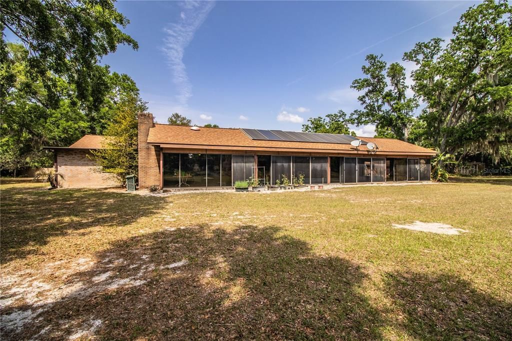 For Sale: $1,148,000 (5 beds, 2 baths, 4232 Square Feet)