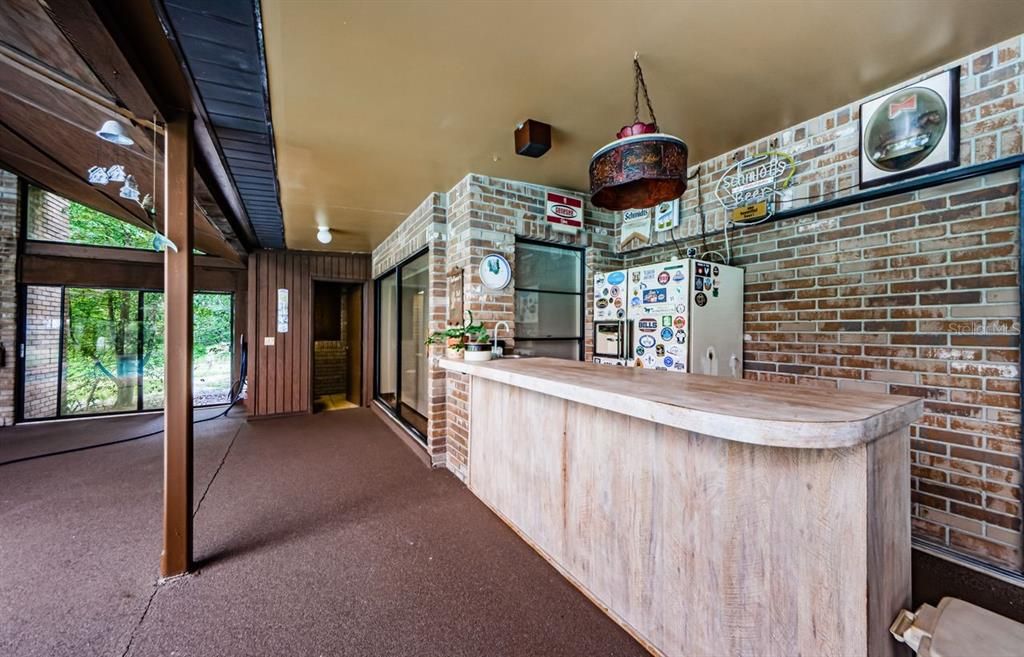 For Sale: $1,148,000 (5 beds, 2 baths, 4232 Square Feet)