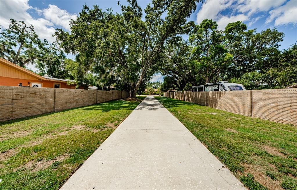 For Sale: $1,148,000 (5 beds, 2 baths, 4232 Square Feet)