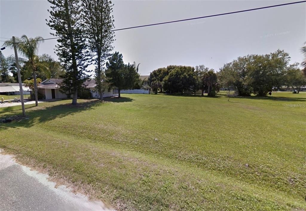 Vendido Recientemente: $119,000 (0.34 acres)