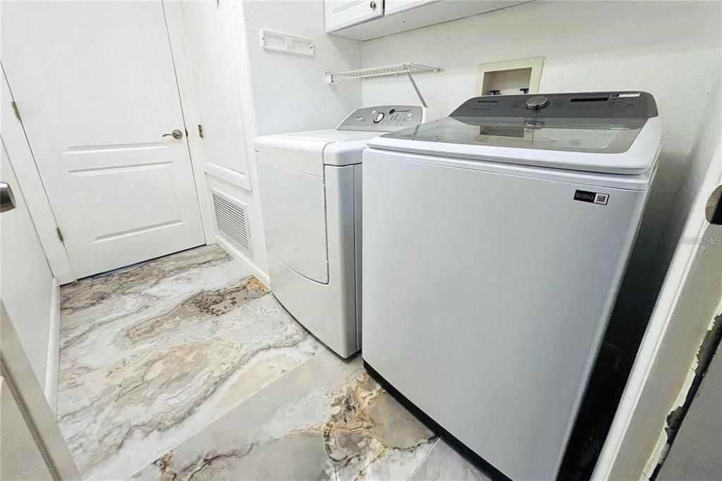 На продажу: $500,000 (3 спален, 2 ванн, 2066 Квадратных фут)