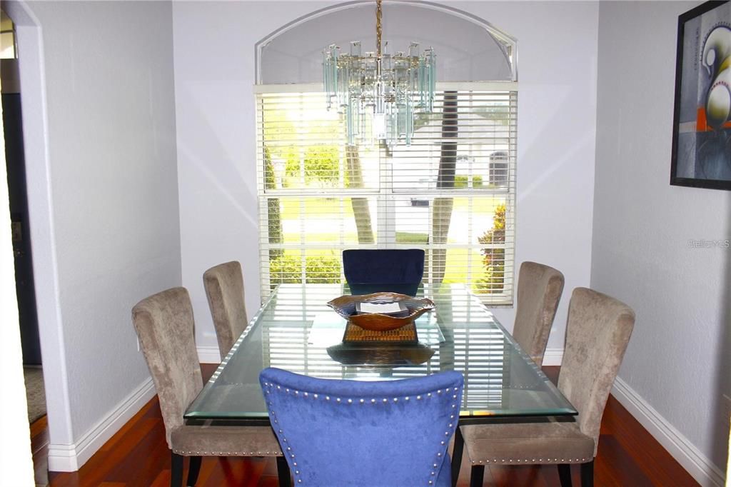 На продажу: $500,000 (3 спален, 2 ванн, 2066 Квадратных фут)