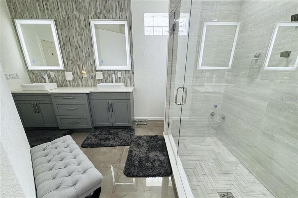 На продажу: $500,000 (3 спален, 2 ванн, 2066 Квадратных фут)