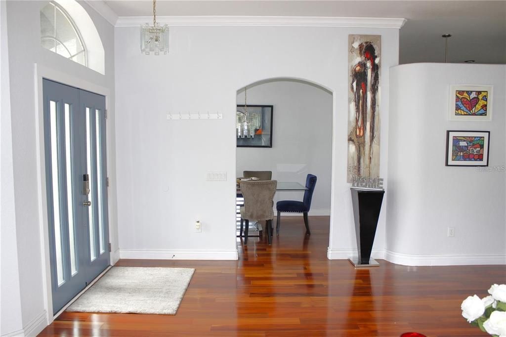 На продажу: $500,000 (3 спален, 2 ванн, 2066 Квадратных фут)