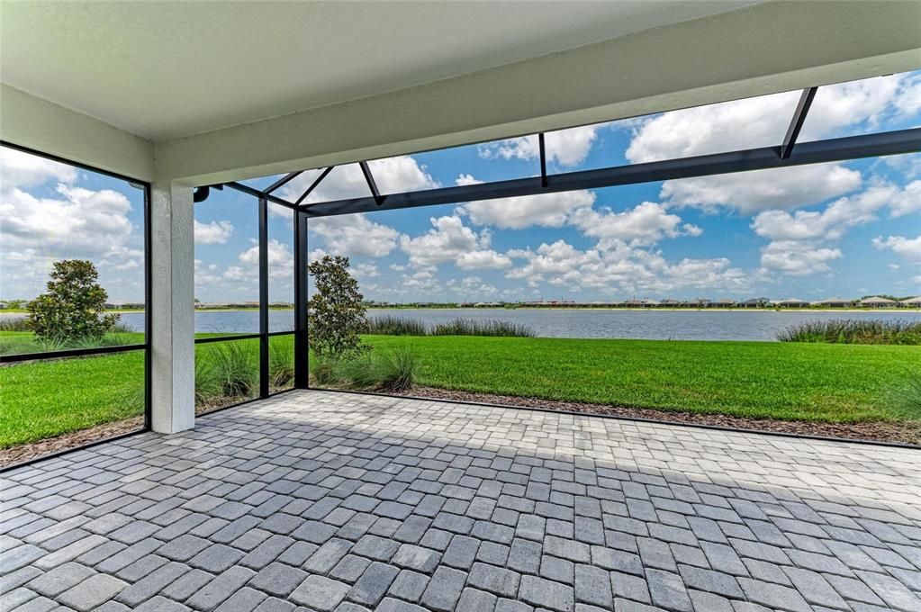 Active With Contract: $949,999 (3 beds, 2 baths, 2157 Square Feet)