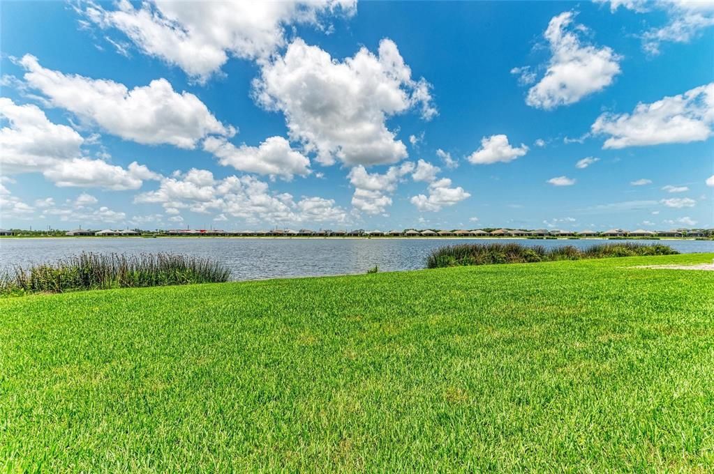 Active With Contract: $949,999 (3 beds, 2 baths, 2157 Square Feet)