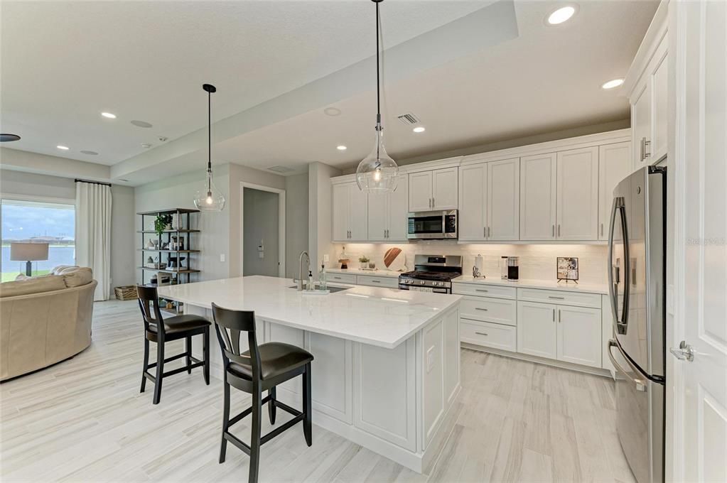 Active With Contract: $949,999 (3 beds, 2 baths, 2157 Square Feet)