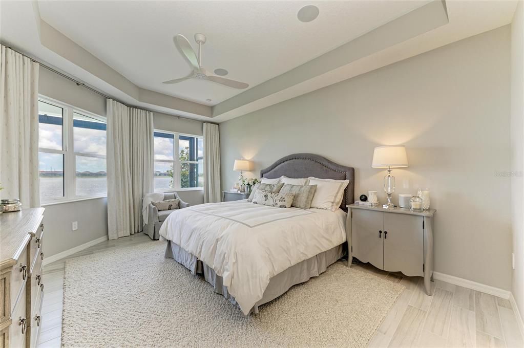 Active With Contract: $949,999 (3 beds, 2 baths, 2157 Square Feet)