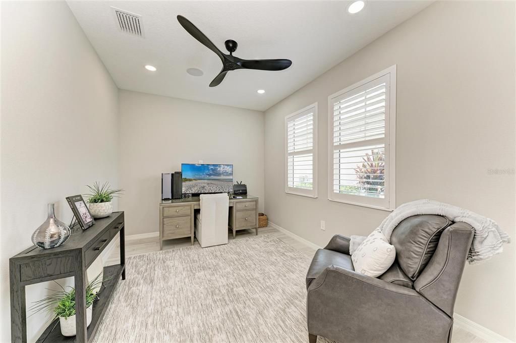 Active With Contract: $949,999 (3 beds, 2 baths, 2157 Square Feet)