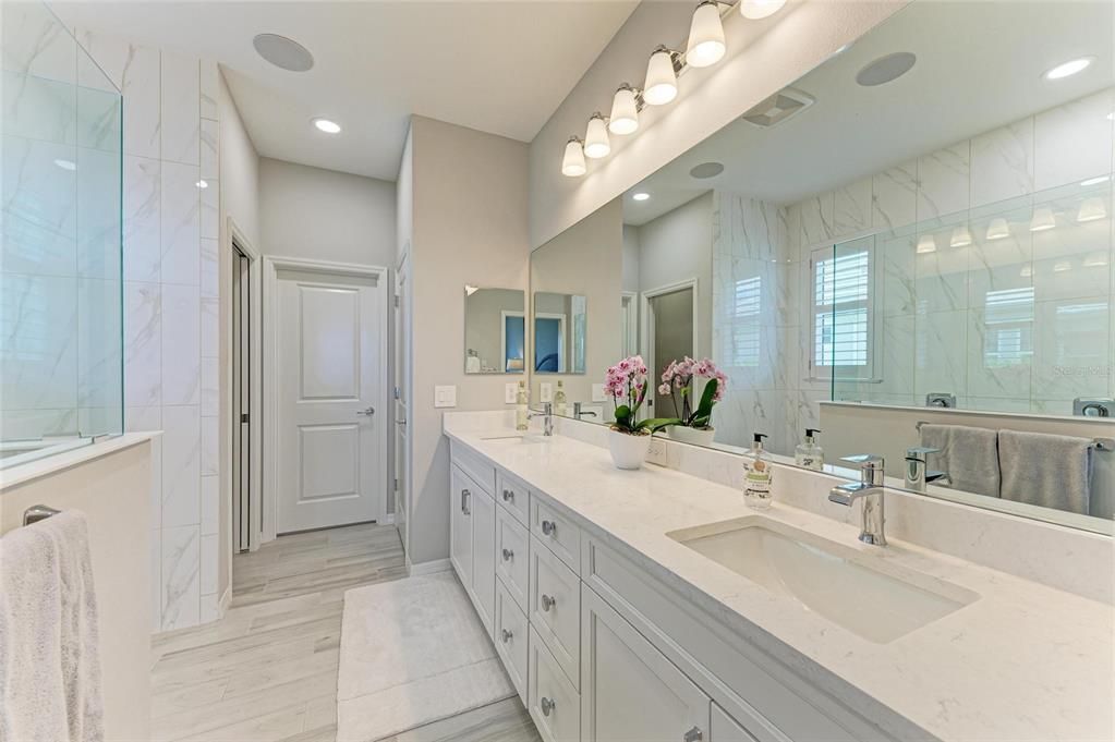 Active With Contract: $949,999 (3 beds, 2 baths, 2157 Square Feet)