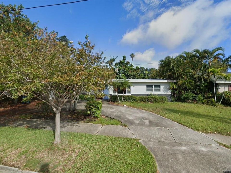 Недавно продано: $136,000 (2 спален, 1 ванн, 1380 Квадратных фут)