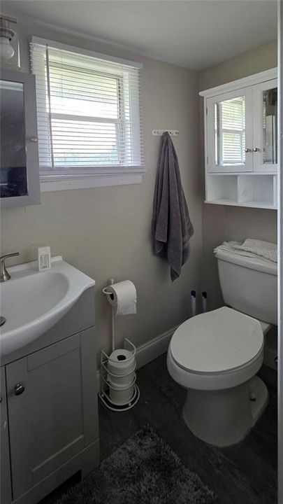 待售: $870,777 (4 贝兹, 1 浴室, 1740 平方英尺)