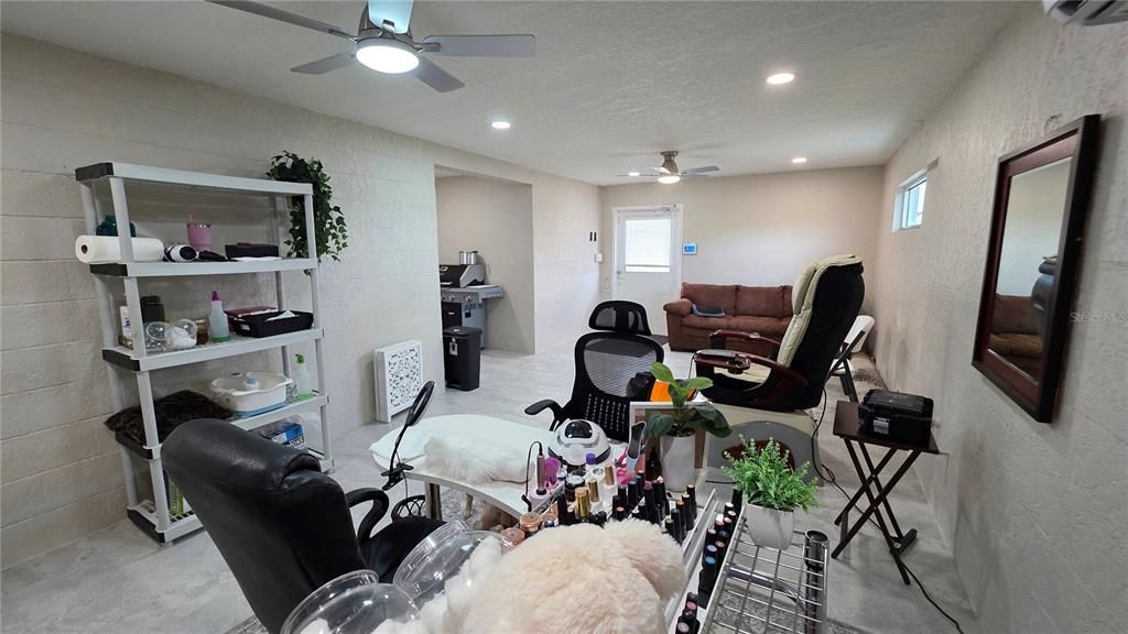 待售: $870,777 (4 贝兹, 1 浴室, 1740 平方英尺)