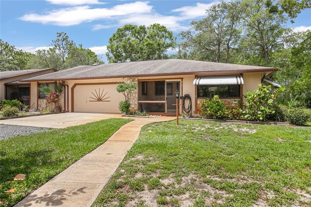 Recently Sold: $210,000 (2 beds, 2 baths, 1415 Square Feet)
