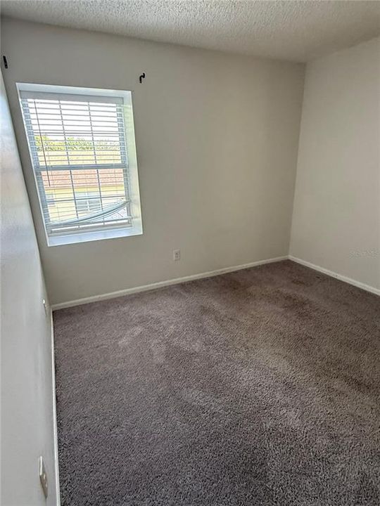 Active With Contract: $3,000 (3 beds, 2 baths, 1803 Square Feet)