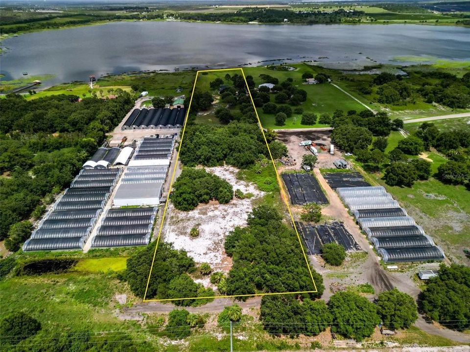 На продажу: $695,000 (3 спален, 2 ванн, 2108 Квадратных фут)