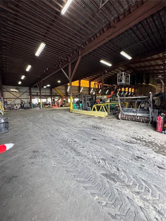 Active With Contract: $4,685,000 (0 beds, 0 baths, 47706 Square Feet)