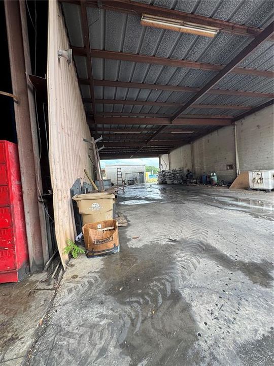 Active With Contract: $4,685,000 (0 beds, 0 baths, 47706 Square Feet)