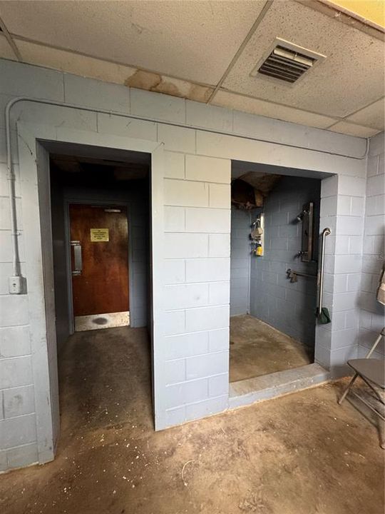 Active With Contract: $4,685,000 (0 beds, 0 baths, 47706 Square Feet)