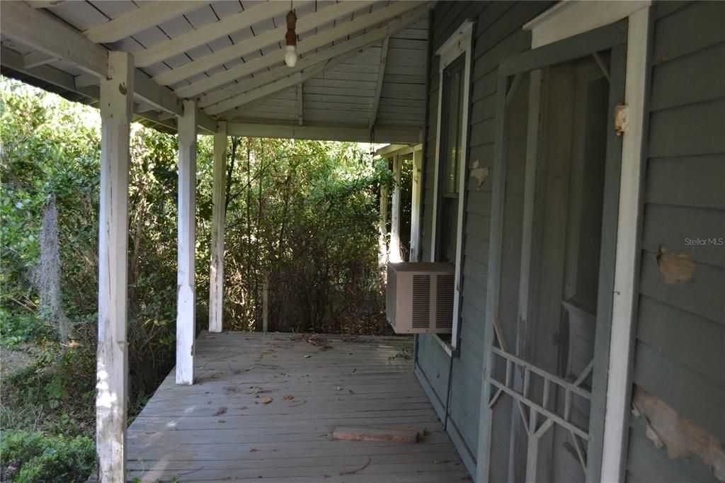 待售: $499,900 (2 贝兹, 1 浴室, 1787 平方英尺)