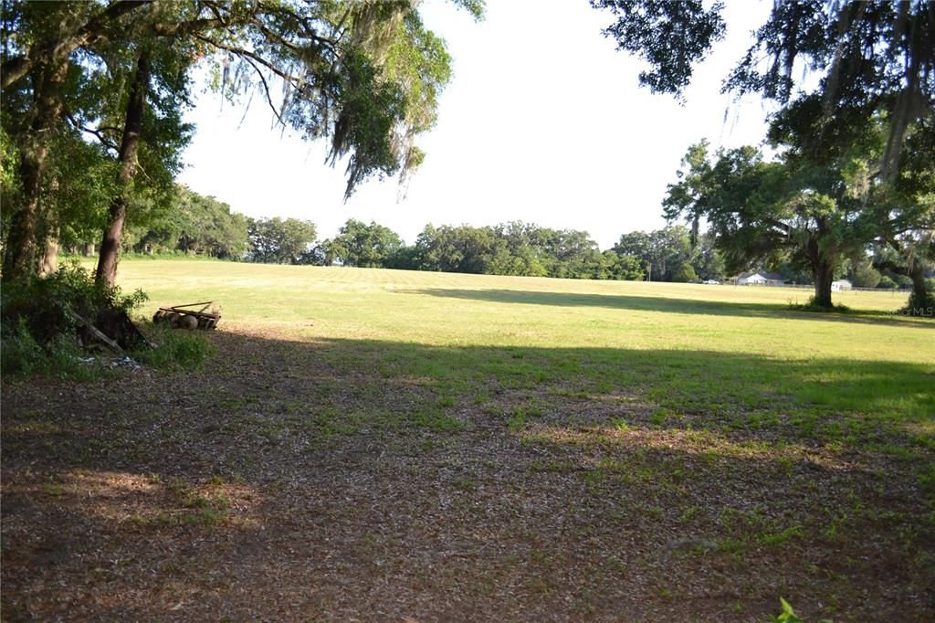 待售: $499,900 (2 贝兹, 1 浴室, 1787 平方英尺)