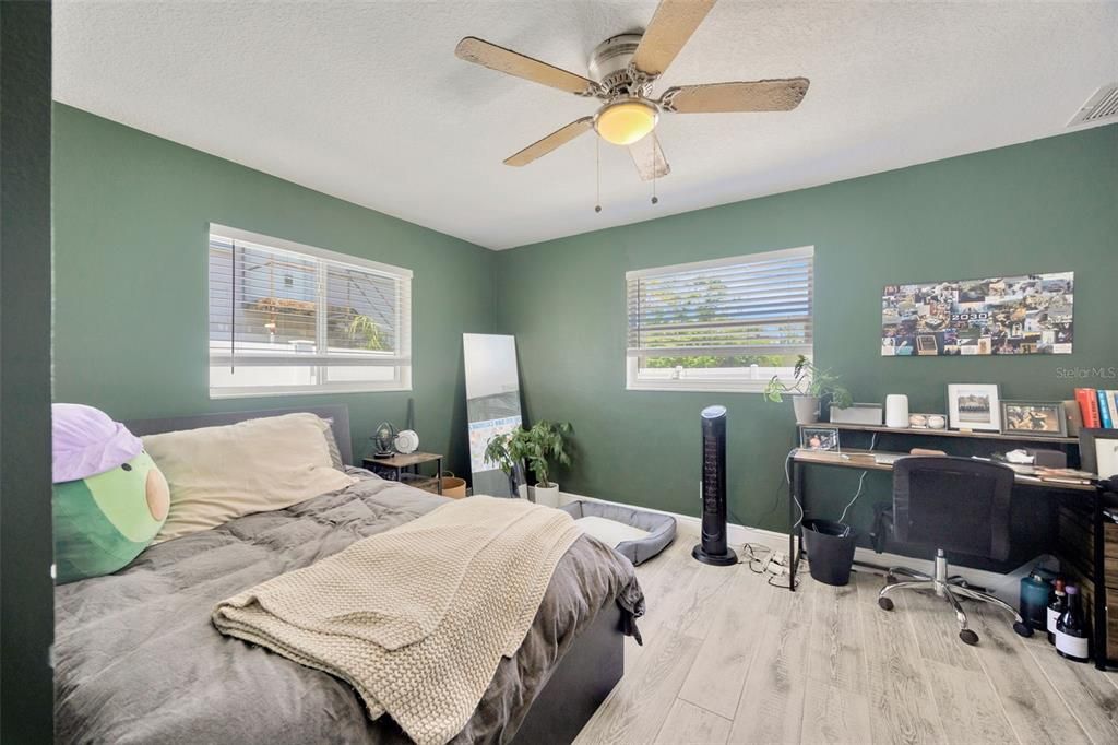 合同活跃: $2,750 (3 贝兹, 2 浴室, 1204 平方英尺)